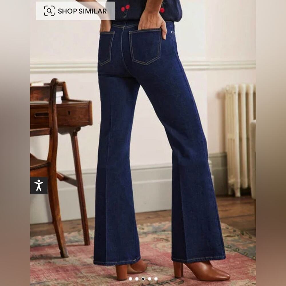 Boden High Waist Smart Flare in Indigo.‎